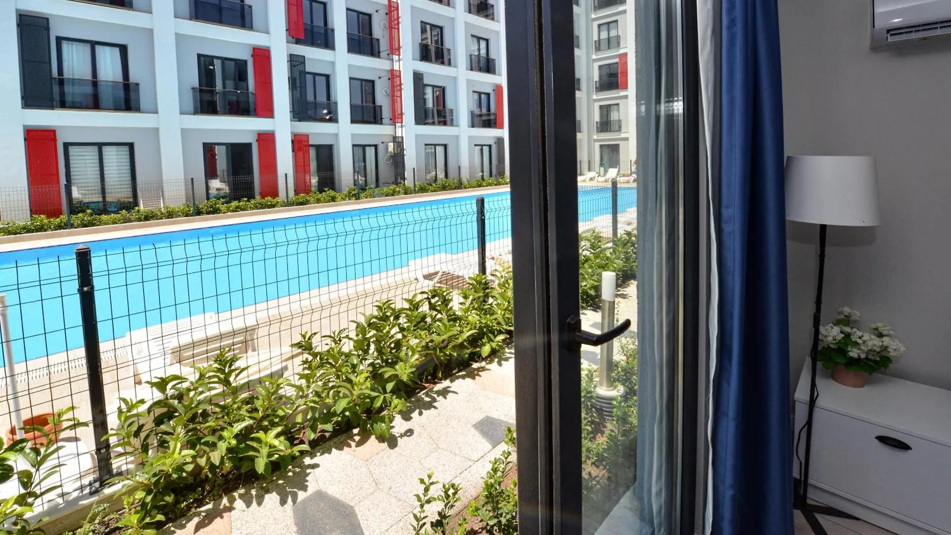 C Suites Antalia Airport דירה